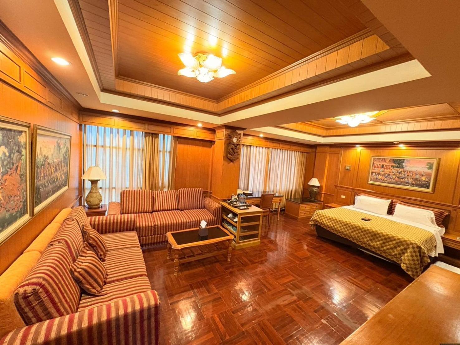 Taksilahotel Maha Sarakham Exterior foto